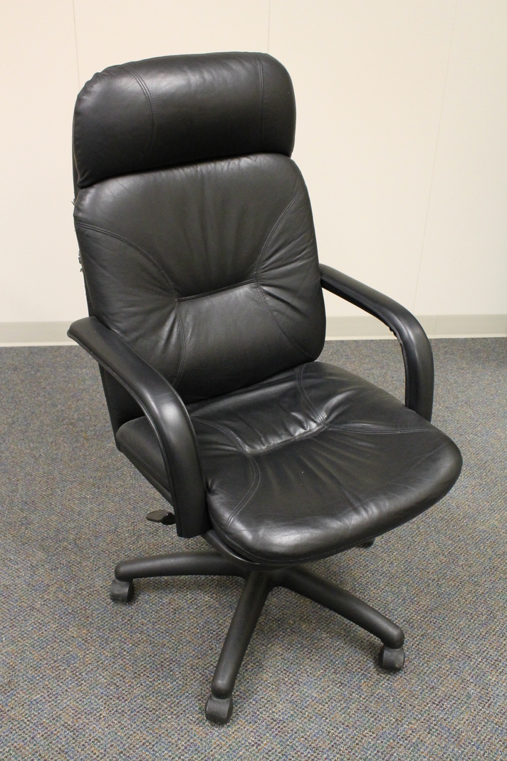 Leather high-back Chair